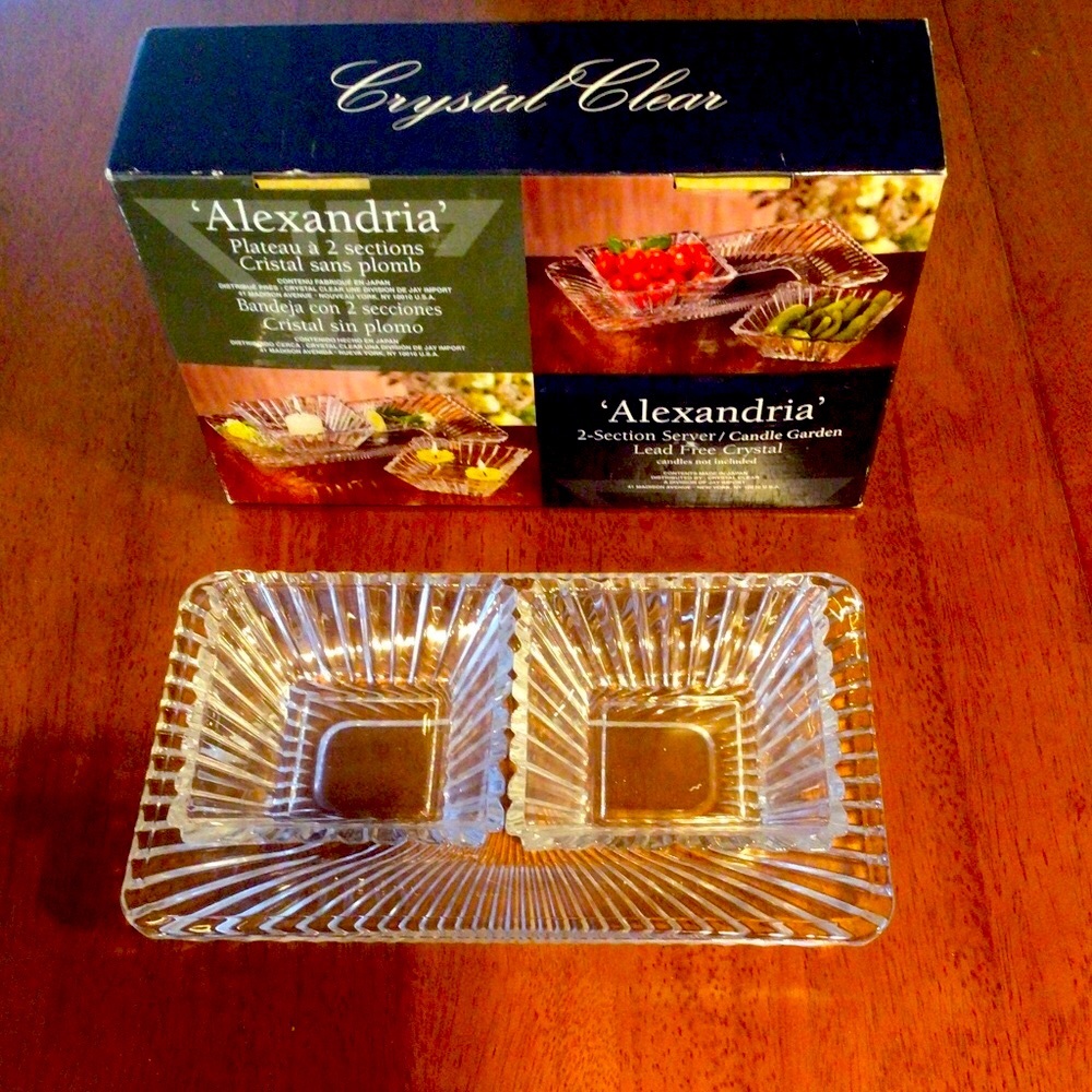 Clear Crystal 3 Piece Set Alexandria NWOT
 Great addition to a holiday party